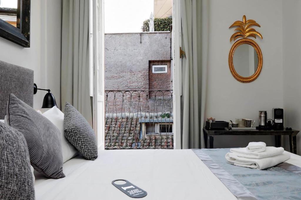 Della Croce Rooms Rzym Zewnętrze zdjęcie